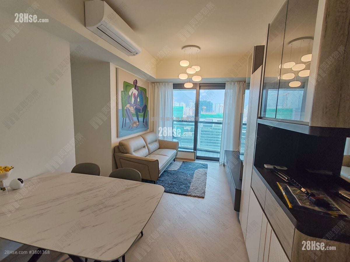 One Victoria Sell 3 Bedrooms , 2 Bathrooms 656 ft²