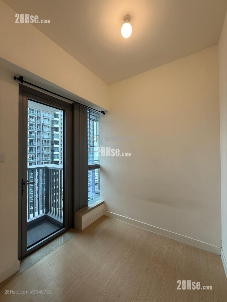 Monaco Rental 3 Bedrooms , 1 Bathroom 678 ft²