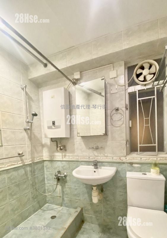 Full Wealth Gardens Rental 2 Bedrooms , 1 Bathroom 446 ft²