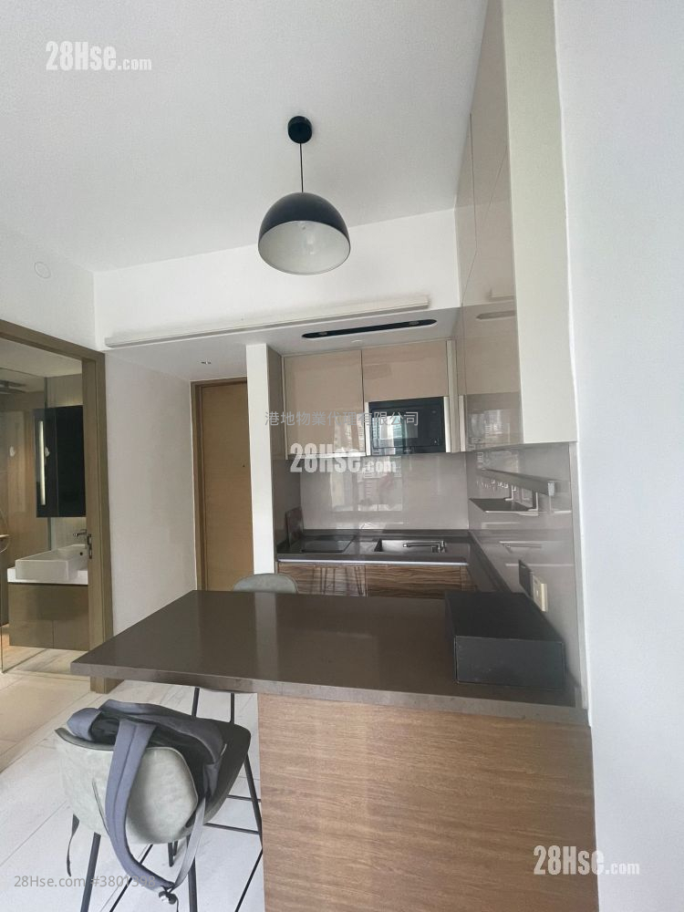 维峯 租盘 1 房 , 1 浴室 284 平方尺