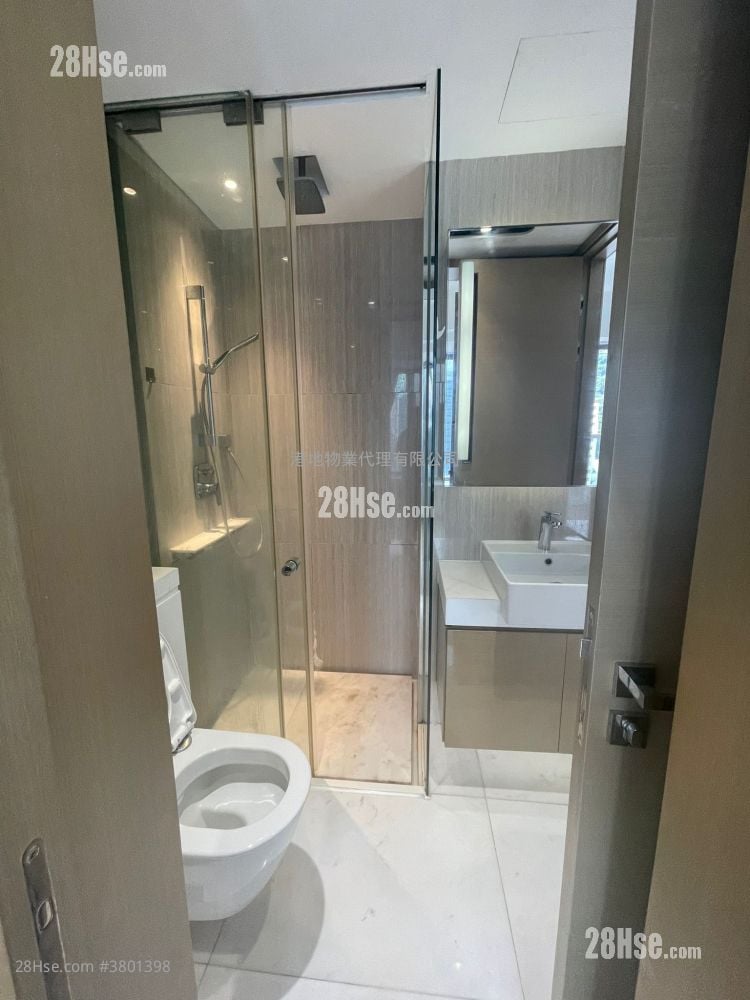 维峯 租盘 1 房 , 1 浴室 284 平方尺