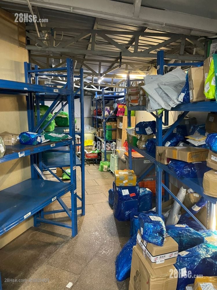 Tze Tin Tsuen Rental 400 ft²