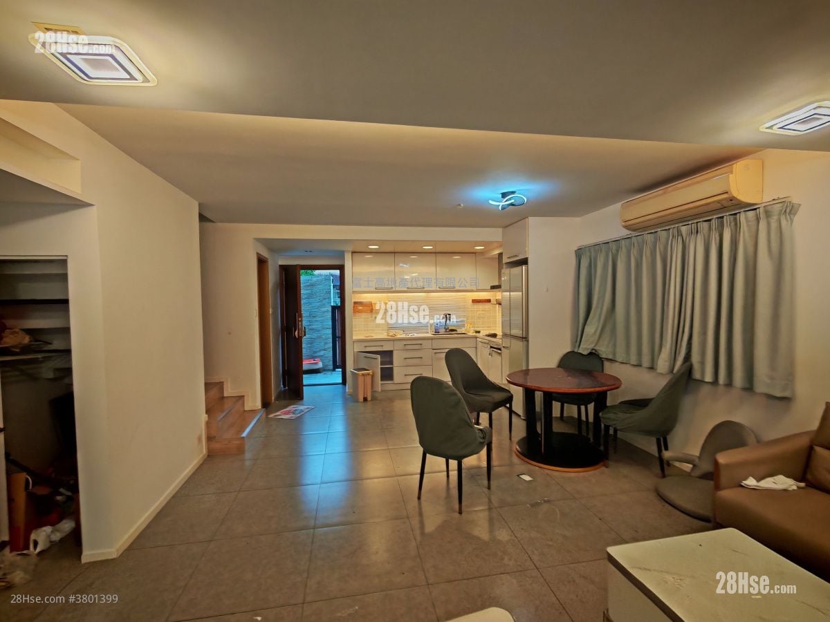 Fairview Park Rental 3 Bedrooms , 2 Bathrooms 848 ft²