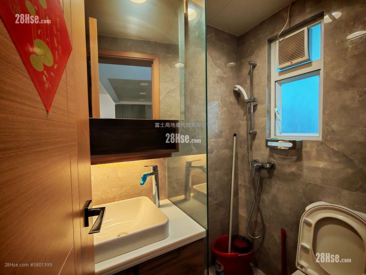 Fairview Park Rental 3 Bedrooms , 2 Bathrooms 848 ft²