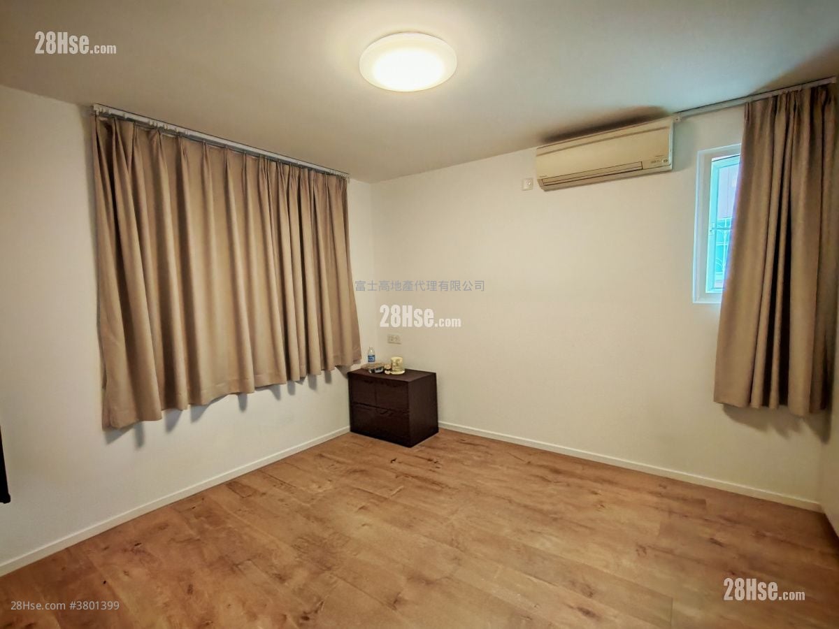 Fairview Park Rental 3 Bedrooms , 2 Bathrooms 848 ft²