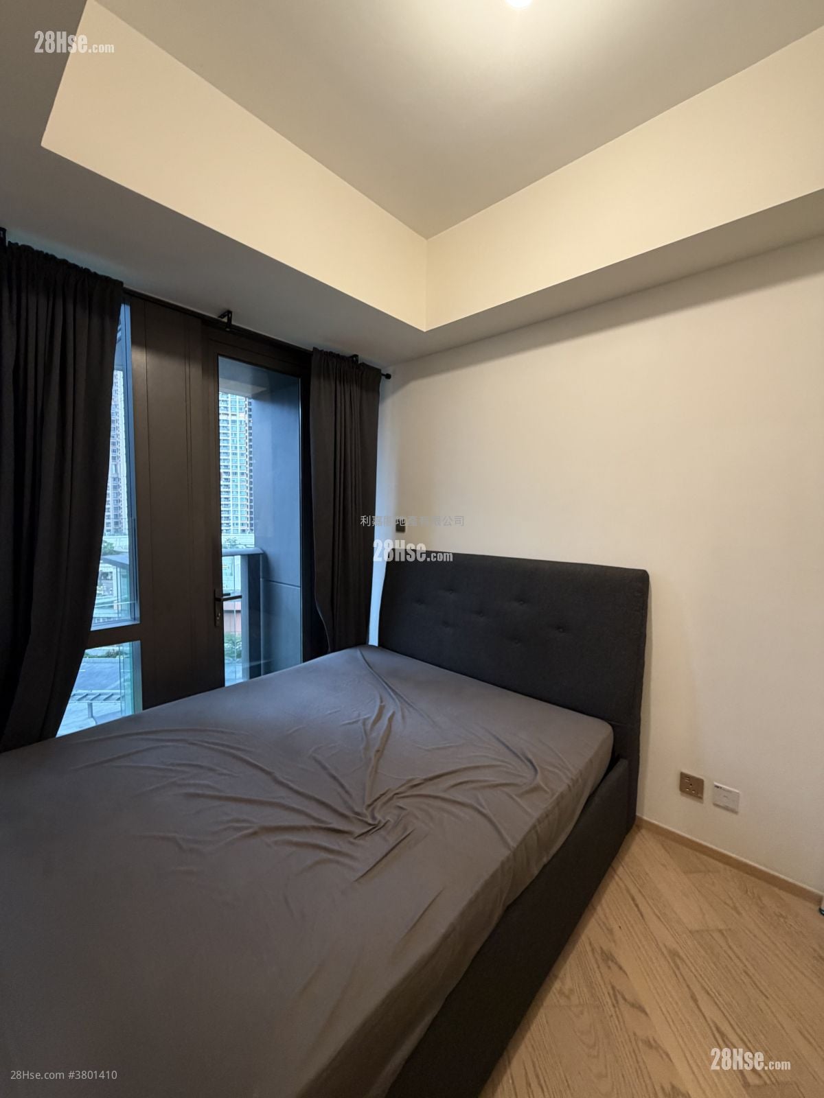 The Arles Rental 346 ft²