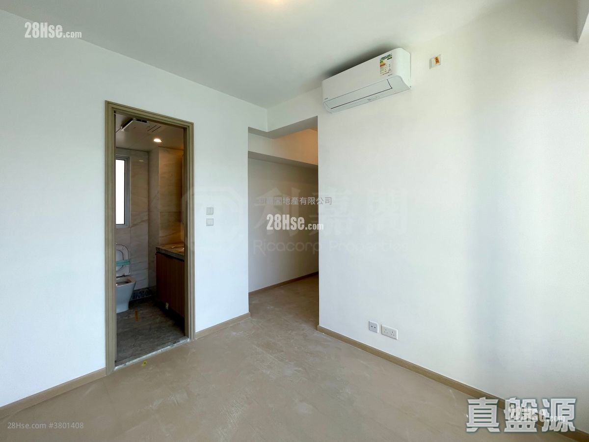 The Coast Line Rental 3 Bedrooms , 2 Bathrooms 707 ft²