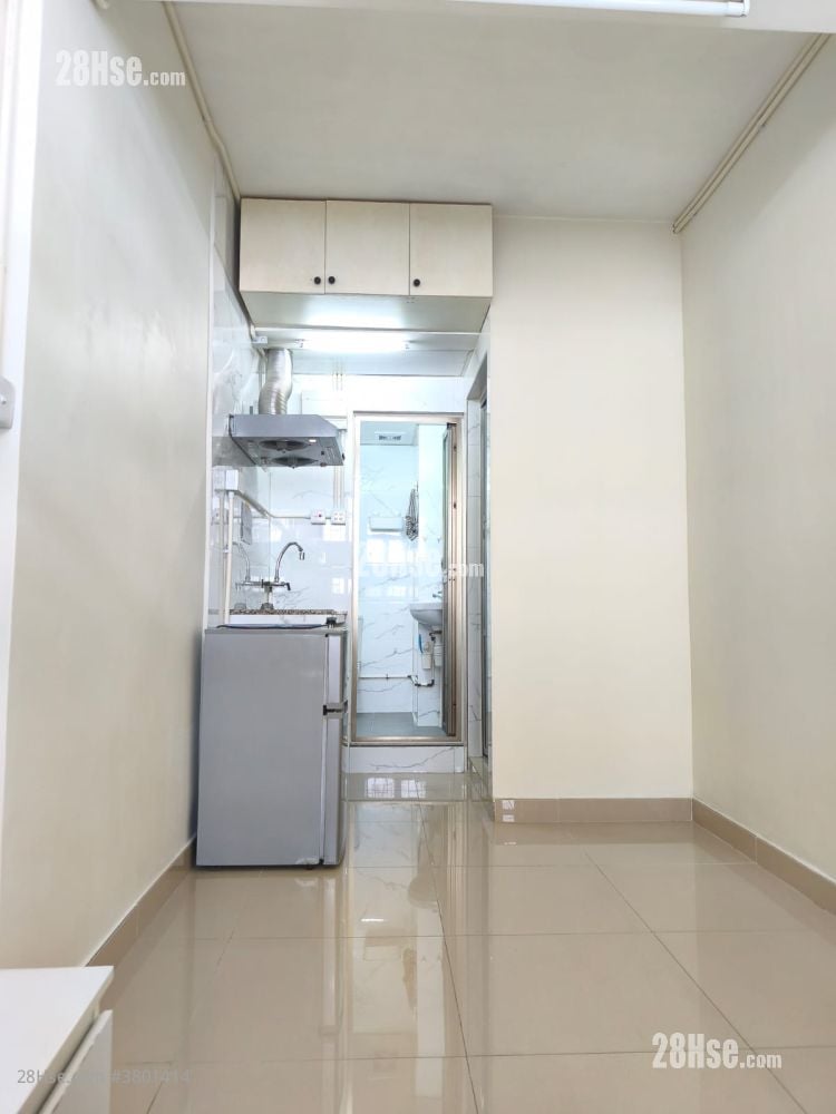 唐楼 租盘 160 平方尺