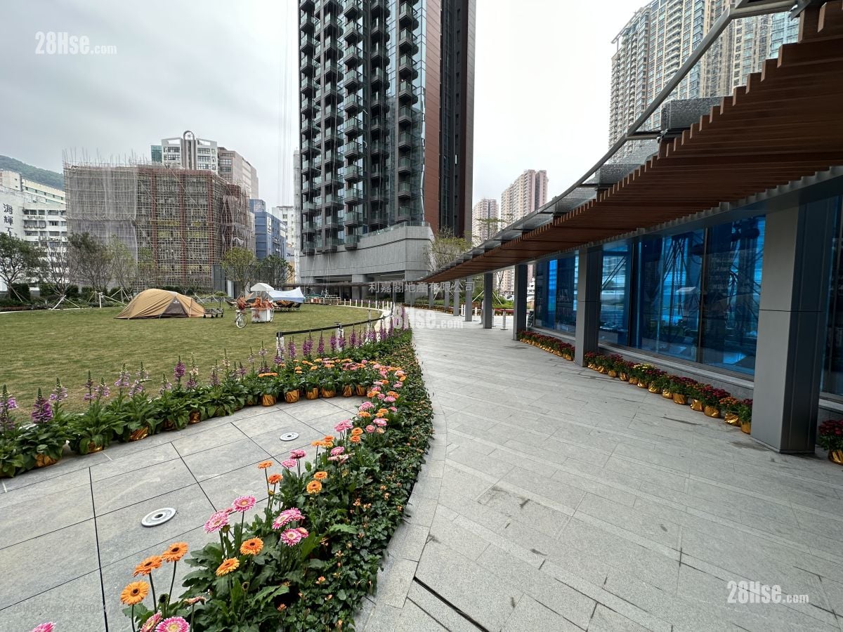 The Arles Rental 346 ft²