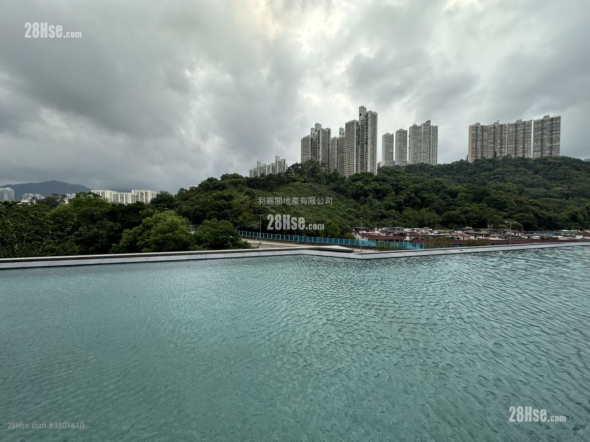 The Arles Rental 346 ft²