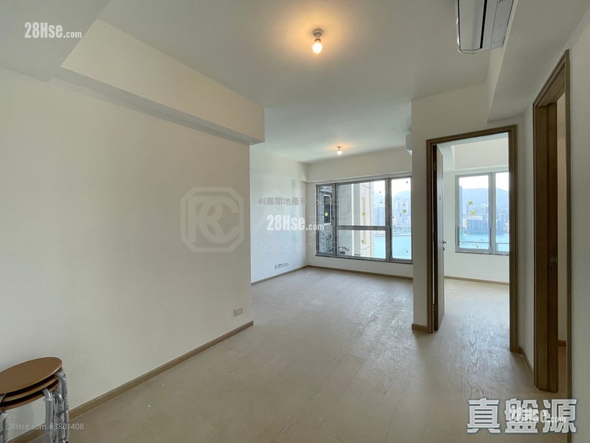 The Coast Line Rental 3 Bedrooms , 2 Bathrooms 707 ft²