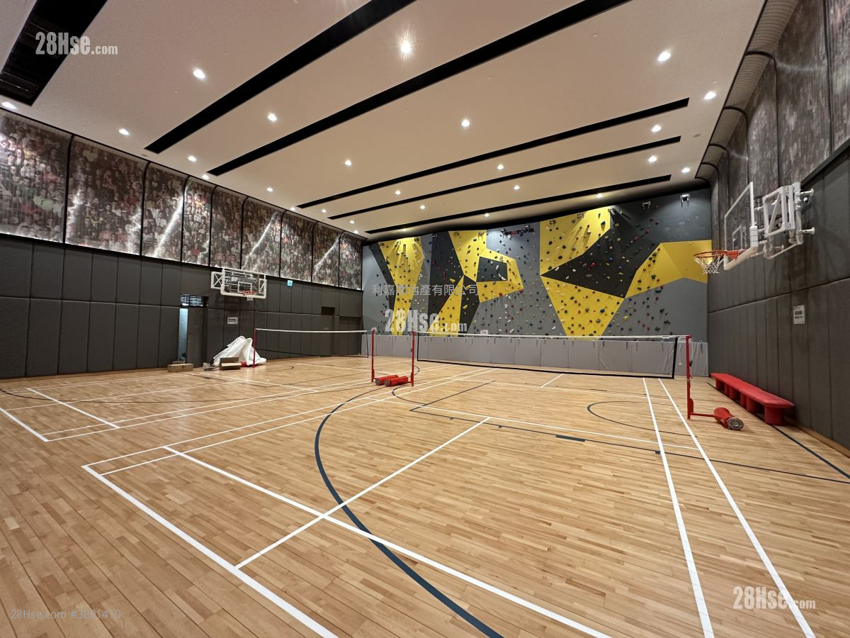 The Arles Rental 346 ft²