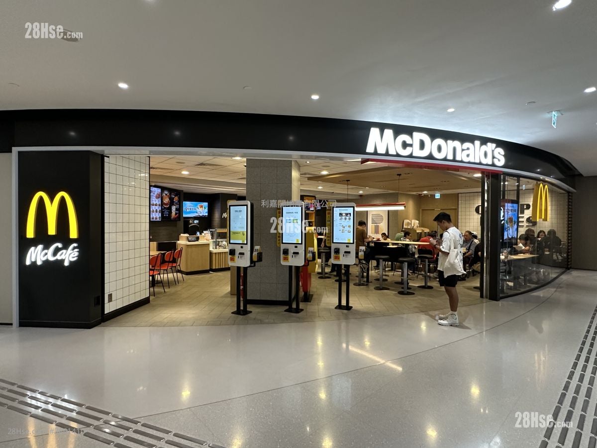 The Arles Rental 346 ft²