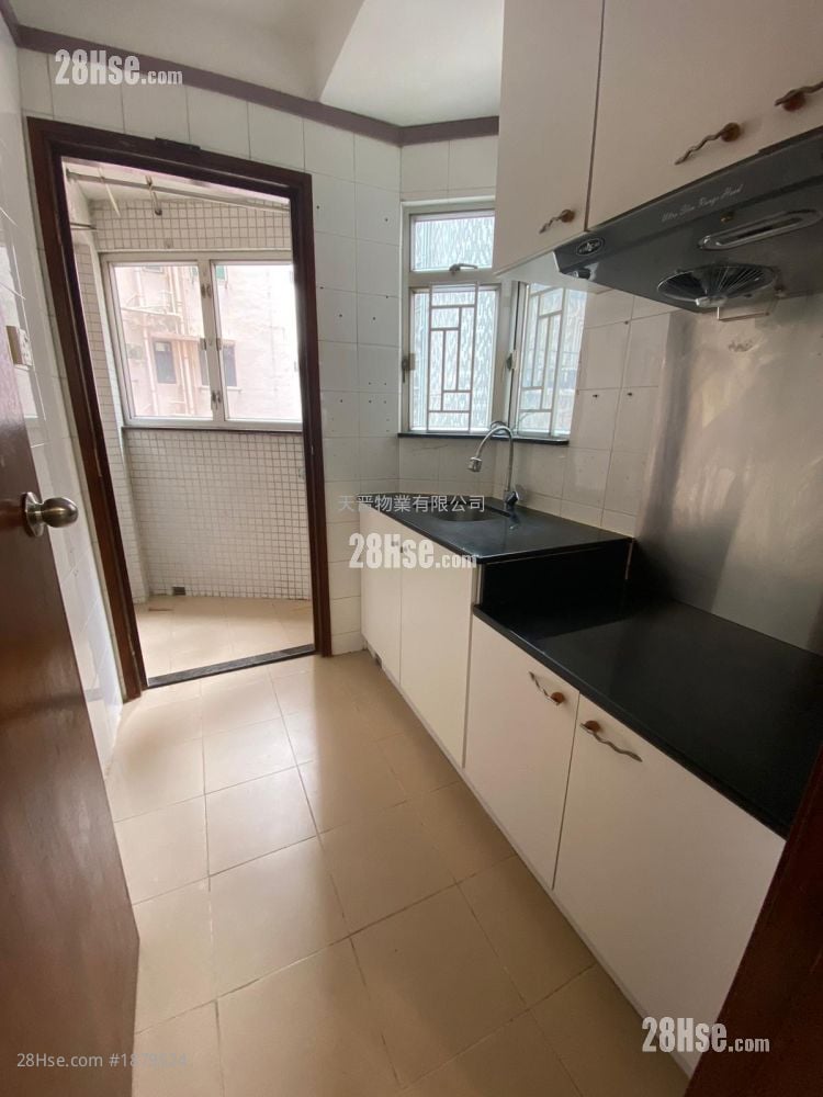 Tak Lee Court Rental 3 Bedrooms , 2 Bathrooms