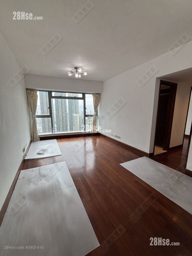 君临天下 售盘 2 房 , 2 浴室 755 平方尺