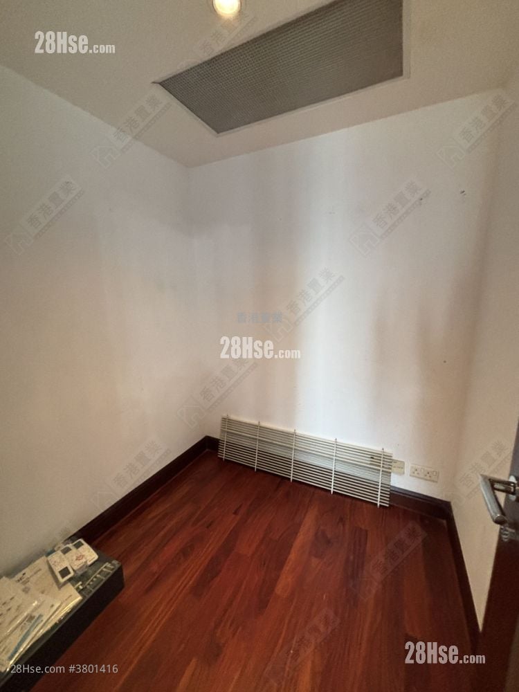 君临天下 售盘 2 房 , 2 浴室 755 平方尺