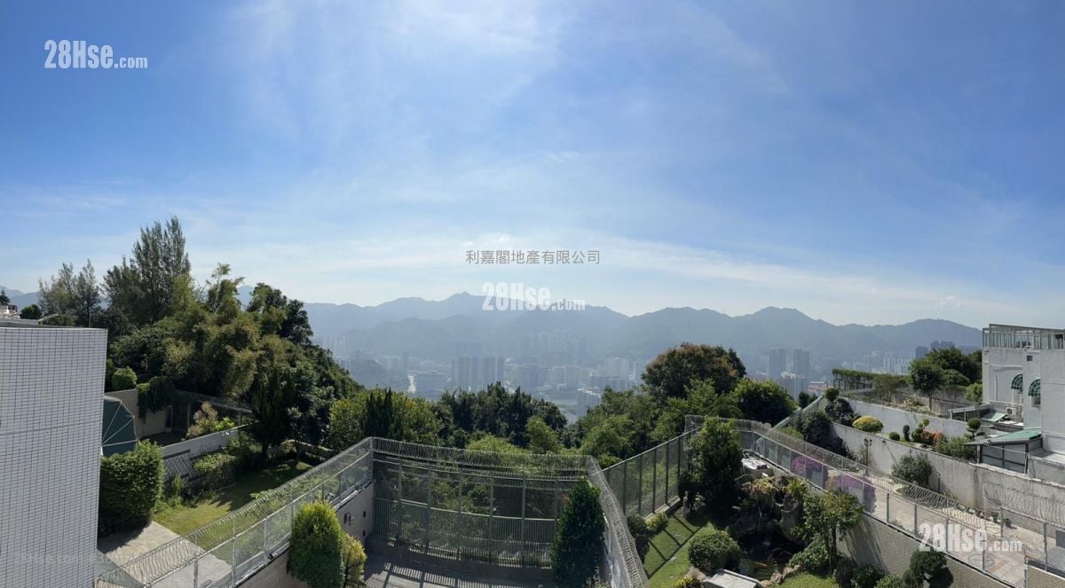 Greenwood Terrace Sell 3 Bedrooms , 2 Bathrooms 1,692 ft²