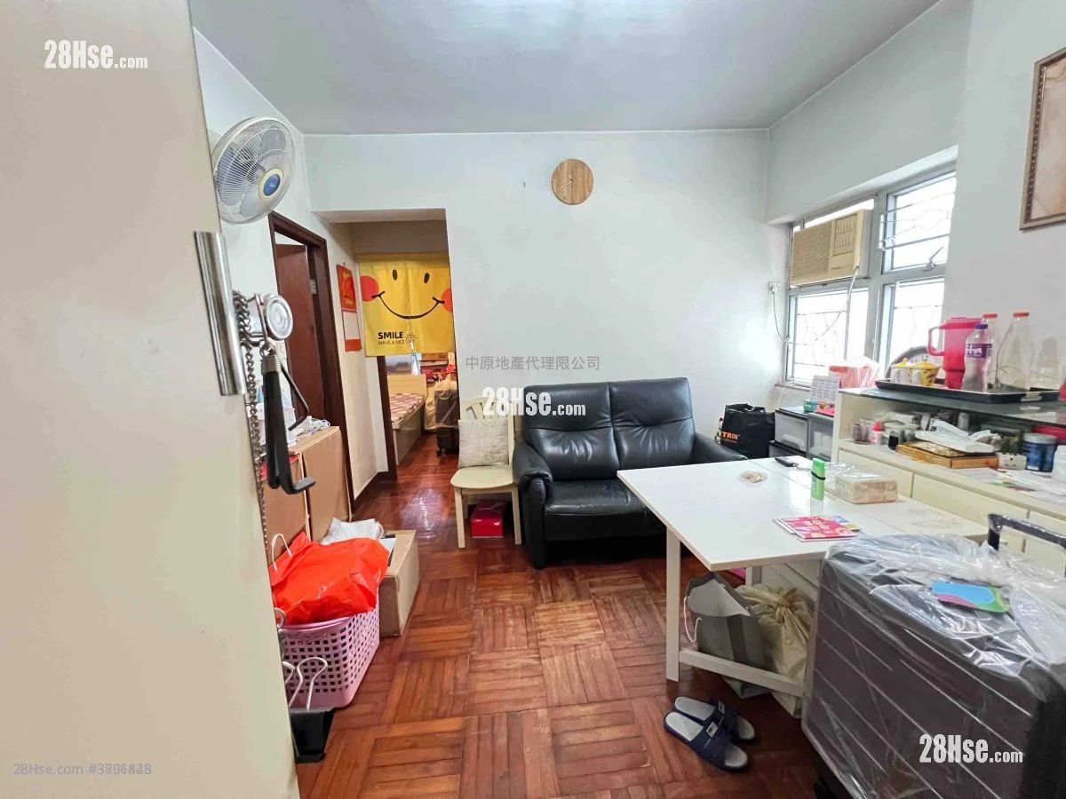 Tsuen King Garden Sell 2 Bedrooms , 1 Bathroom 362 ft²
