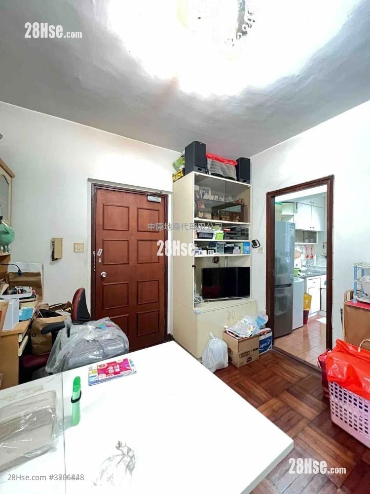 Tsuen King Garden Sell 2 Bedrooms , 1 Bathroom 362 ft²