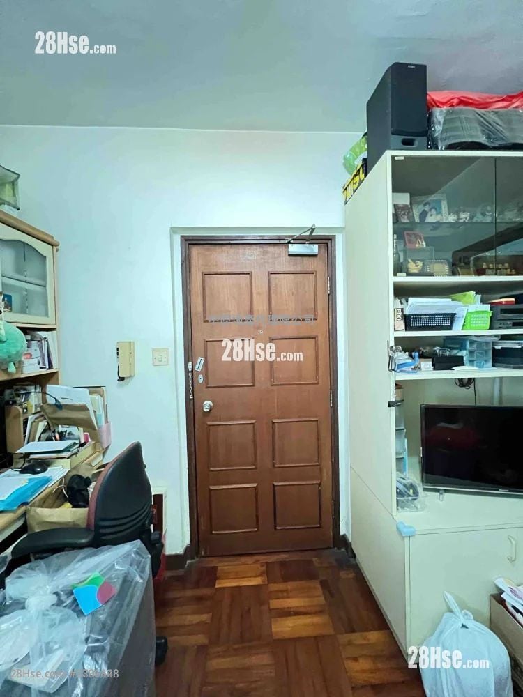 Tsuen King Garden Sell 2 Bedrooms , 1 Bathroom 362 ft²