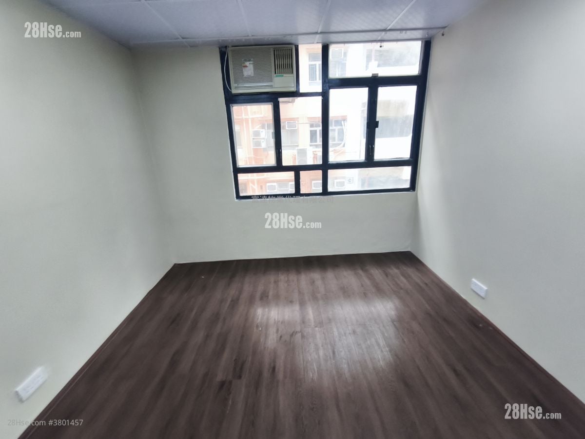 观塘工业中心 租盘 106 平方尺