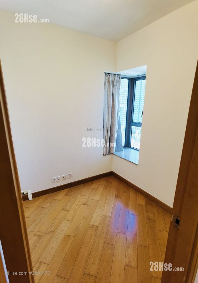 Harbour Green Sell 2 Bedrooms , 1 Bathroom 482 ft²