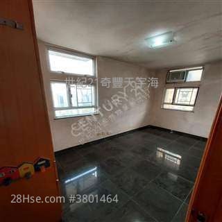 Kam Ying Court Sell 3 Bedrooms , 1 Bathroom 645 ft²