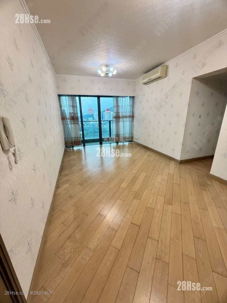 Yoho Midtown Rental 4 Bedrooms , 2 Bathrooms 1,026 ft²