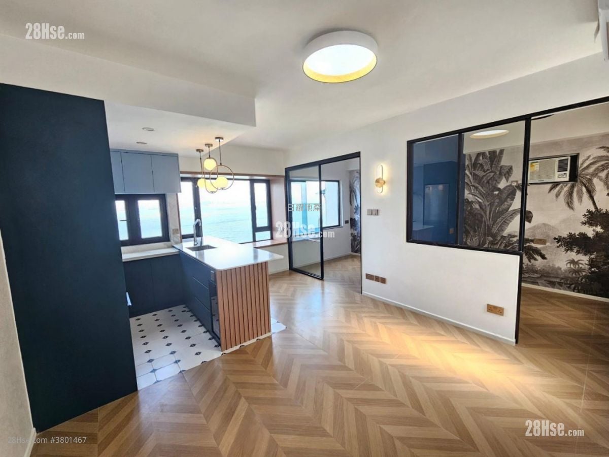 Hing Wong Building Sell 2 Bedrooms , 1 Bathroom 389 ft²