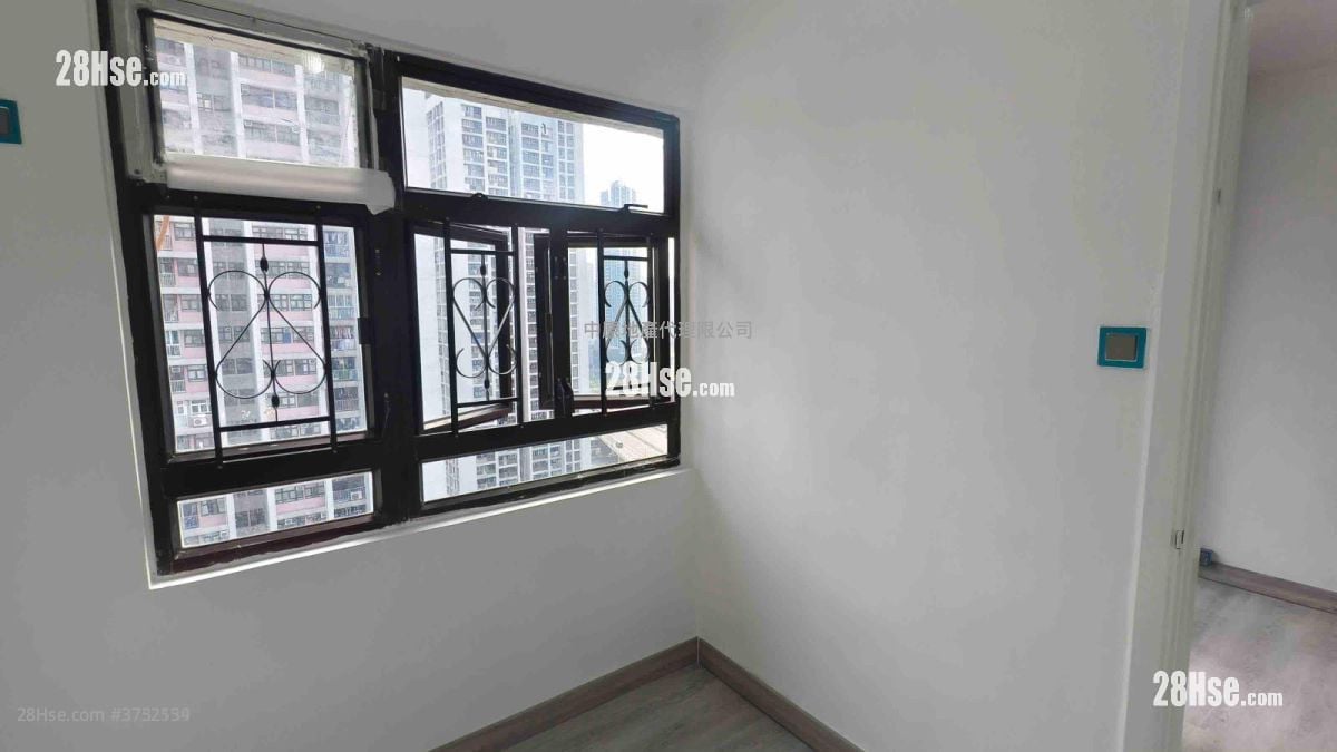 Clague Garden Estate Sell 1 Bedroom , 1 Bathroom 354 ft²