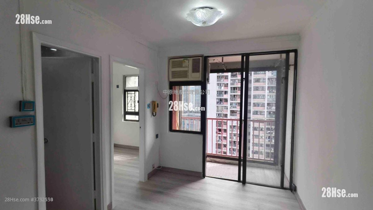 Clague Garden Estate Sell 1 Bedroom , 1 Bathroom 354 ft²