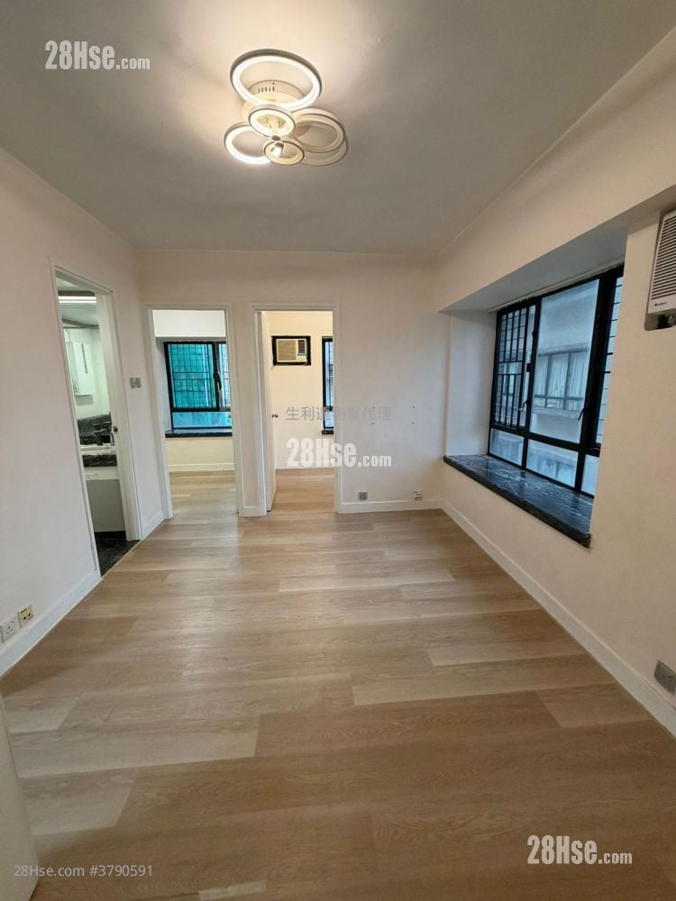 Wing Kwong St Wing Fai Man  Rental 2 Bedrooms , 1 Bathroom 321 ft²