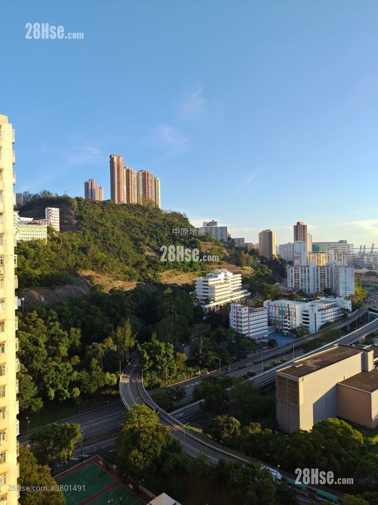 New Kwai Fong Gardens Sell 2 Bedrooms , 1 Bathroom 415 ft²