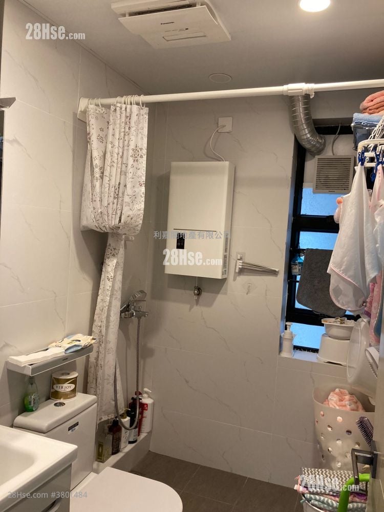 Bayview Garden Sell 3 Bedrooms , 2 Bathrooms 702 ft²