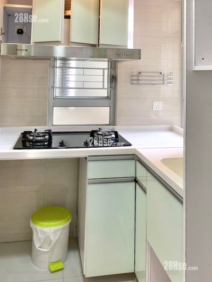 Kwai Chung Plaza Sell 1 Bedroom , 1 Bathroom 318 ft²