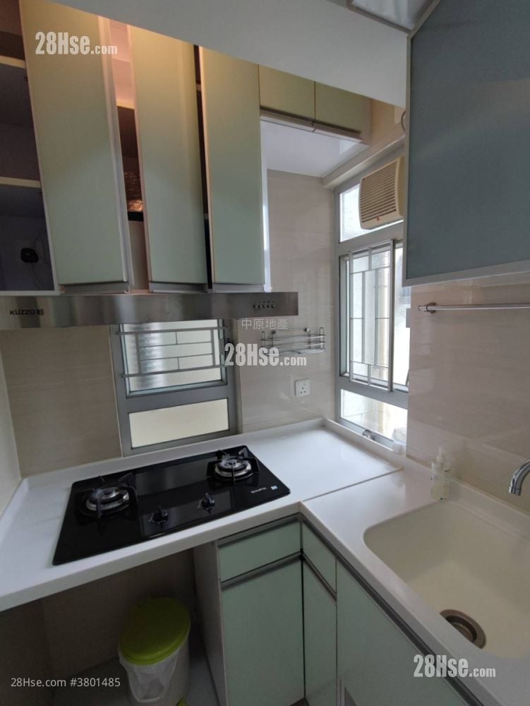 Kwai Chung Plaza Sell 1 Bedroom , 1 Bathroom 318 ft²