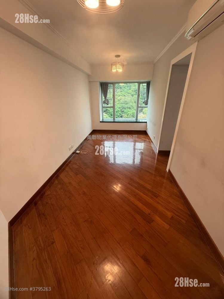 Summit Terrace Sell 2 Bedrooms 424 ft²