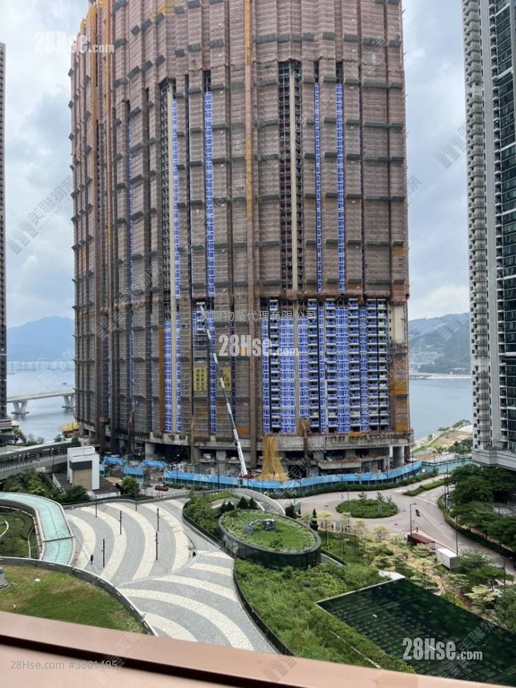 Villa Garda I Sell 329 ft²