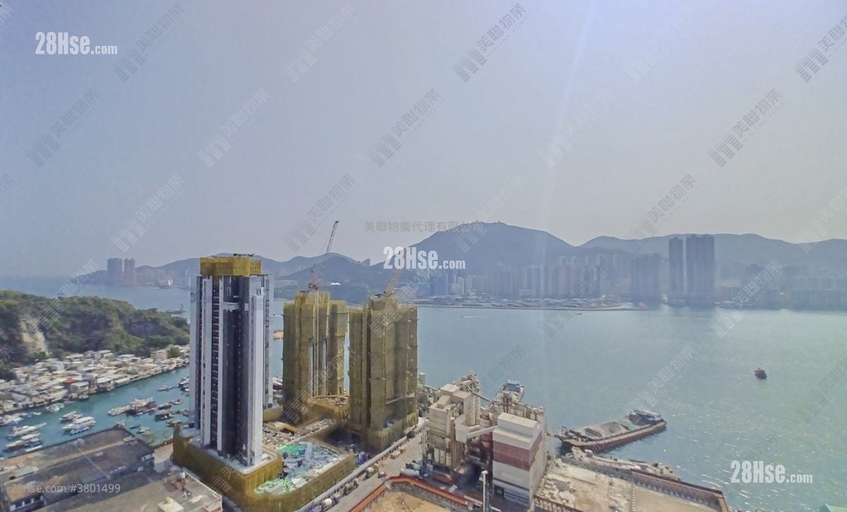 Maya Sell 3 Bedrooms 715 ft²