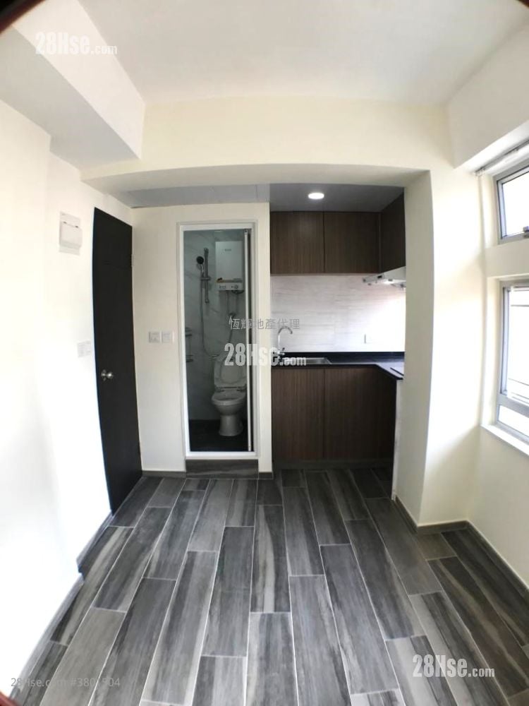 Hang Lung Bank Building Rental Studio , 1 Bathroom 120 ft²