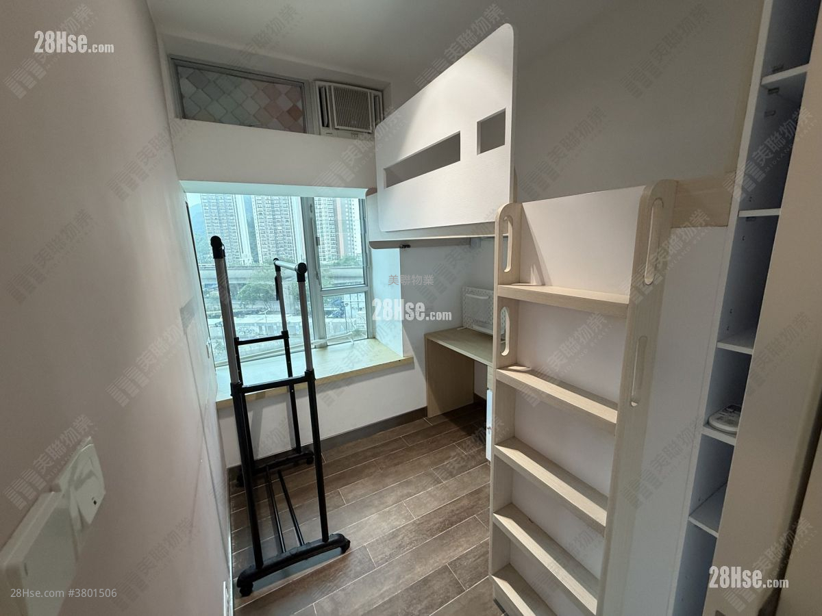 Mountain Shore Sell 2 Bedrooms , 1 Bathroom 474 ft²