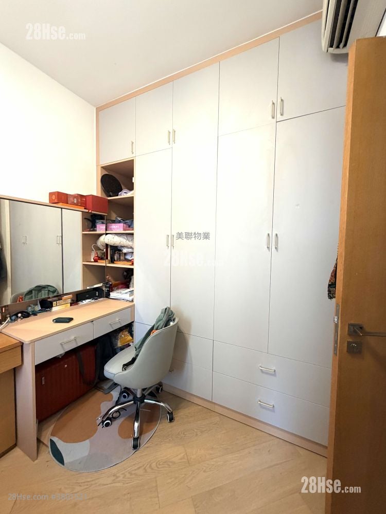 One Kai Tak(I) Sell 2 Bedrooms , 1 Bathroom 516 ft²