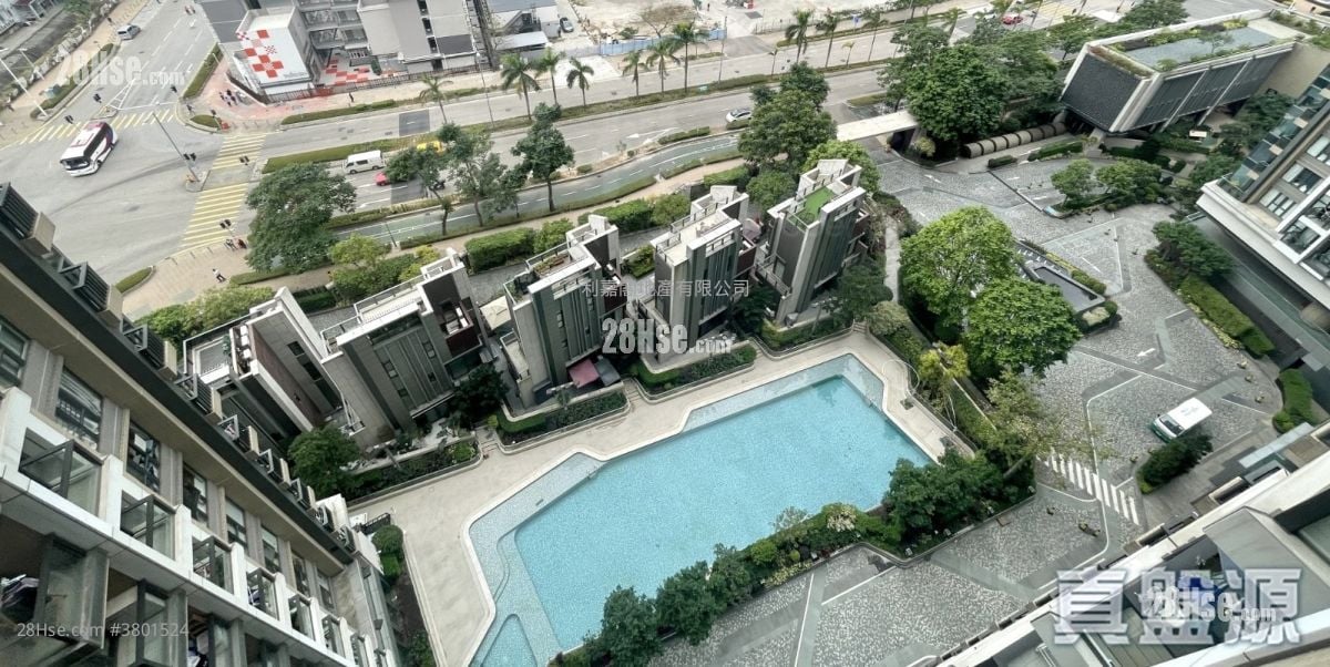 The Wings Rental 663 ft²