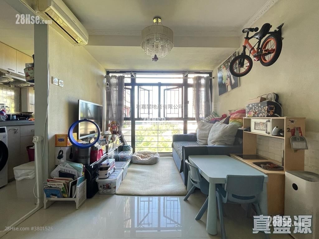 Tsui Yiu Court Sell 2 Bedrooms 410 ft²
