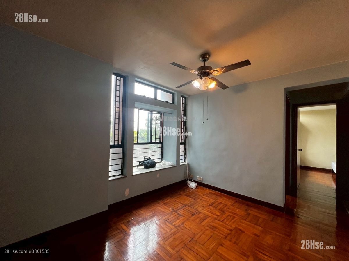 Sun Yuen Long Centre Sell 2 Bedrooms 485 ft²