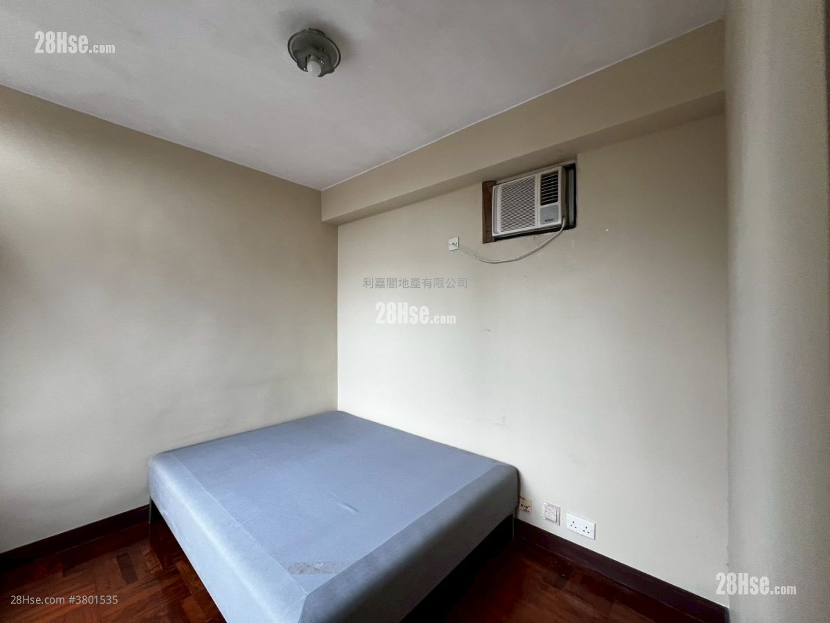 Sun Yuen Long Centre Sell 2 Bedrooms 485 ft²