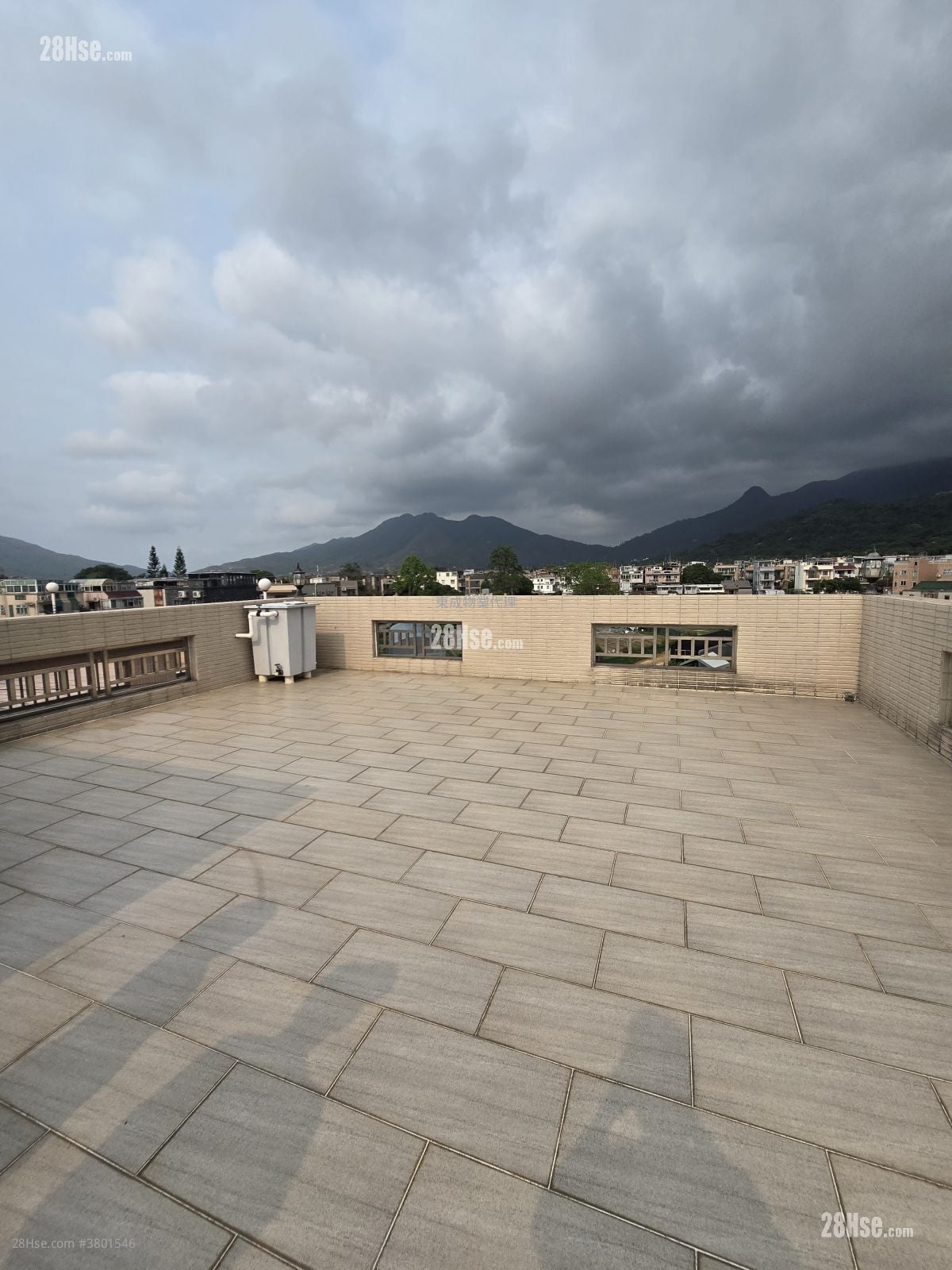 村屋 租盘 3 房 , 1 浴室 700 平方尺