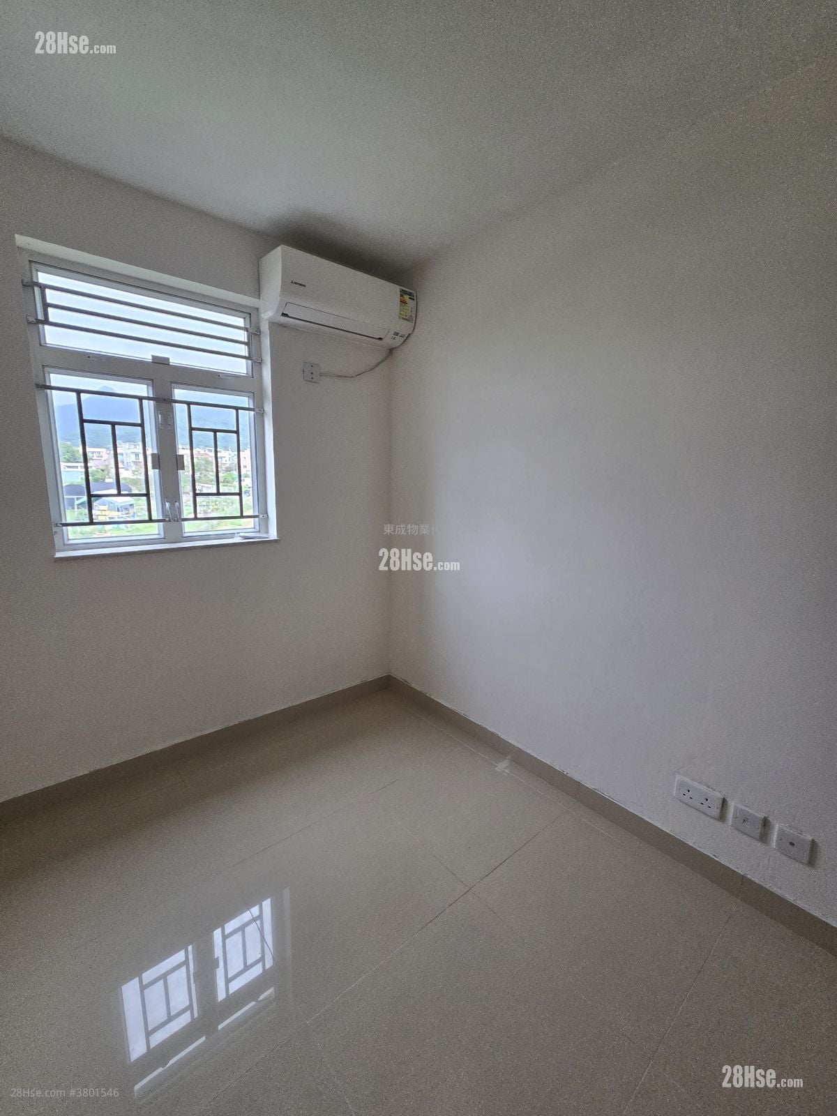 村屋 租盘 3 房 , 1 浴室 700 平方尺