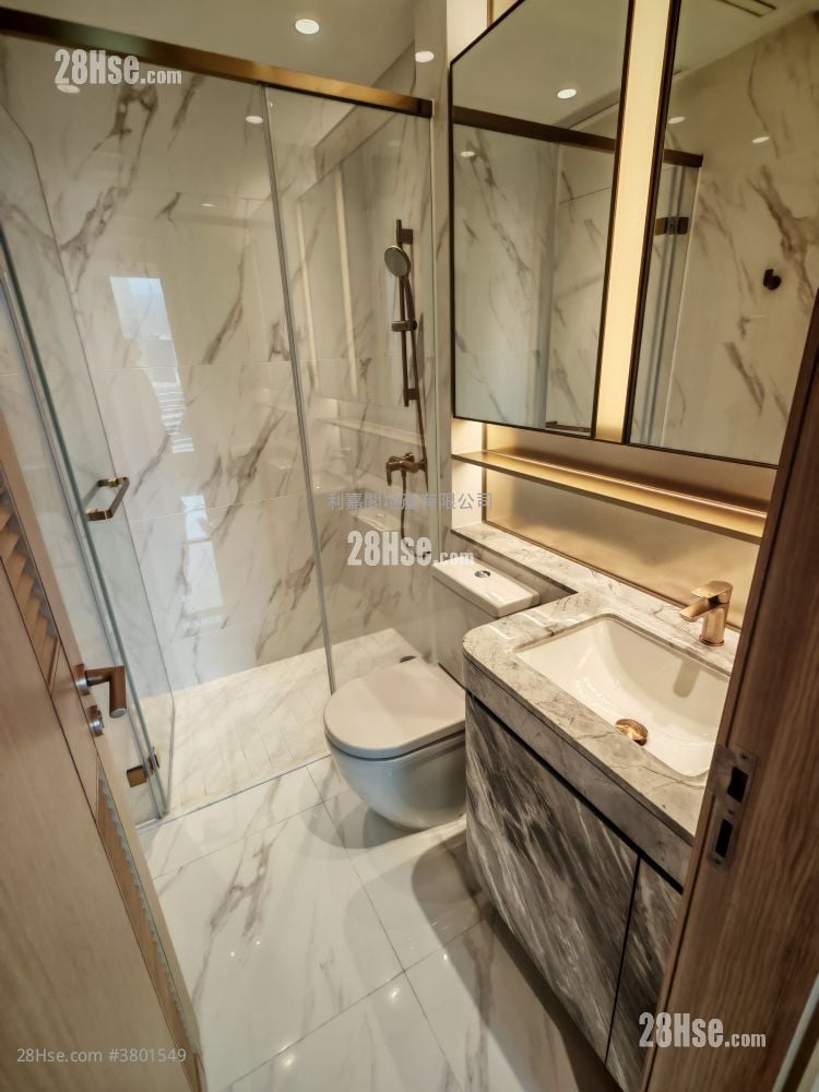 Double Coast Sell 1 Bedroom , 1 Bathroom 325 ft²