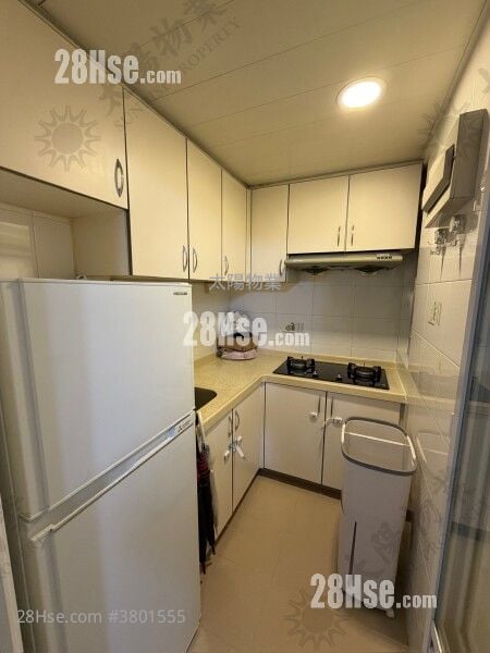 Full Hang Court Rental 2 Bedrooms 354 ft²